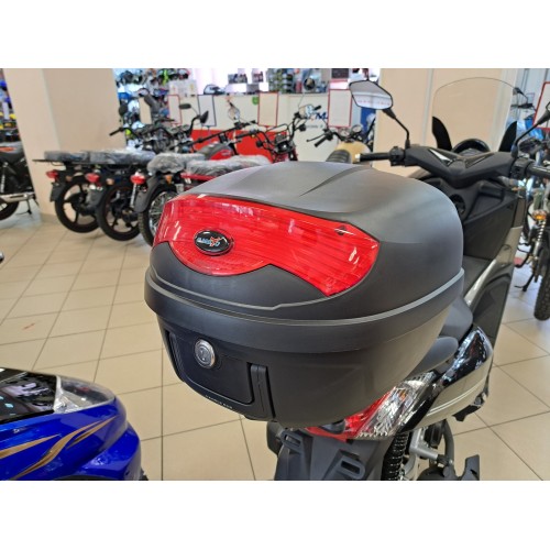 Скутер QUANTUM тест-драйв